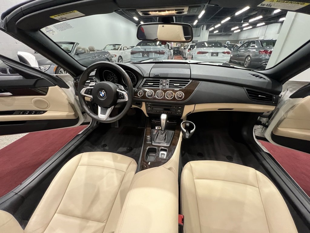 Used 2011 BMW Z4 sDrive30i image 44