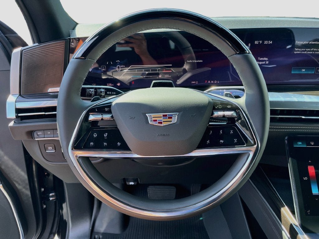 New 2026 Cadillac Escalade ESV Luxury w/ LPO, Radiant Package AWD/4WD image 17