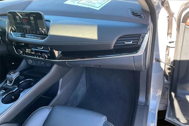 Certified 2023 Nissan Rogue SL w/ SL Premium Package image 15