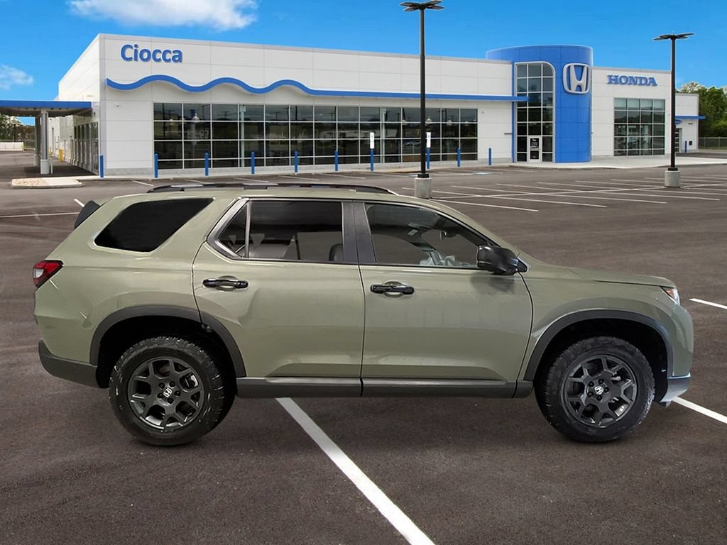 New 2026 Honda Pilot TrailSport image 8