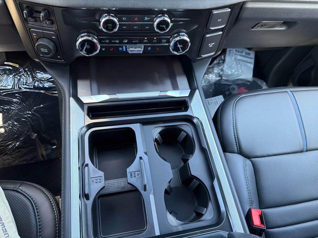 New 2026 Ford F350 4x4 Crew Cab Super Duty image 3
