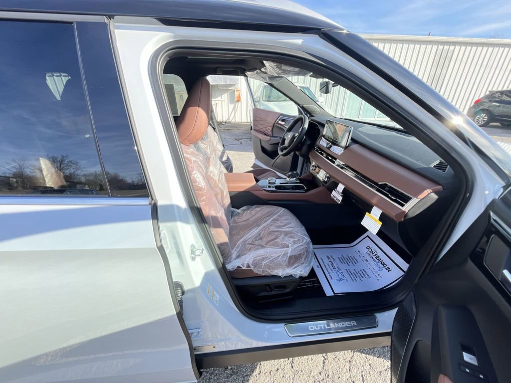 New 2026 Mitsubishi Outlander SEL image 25