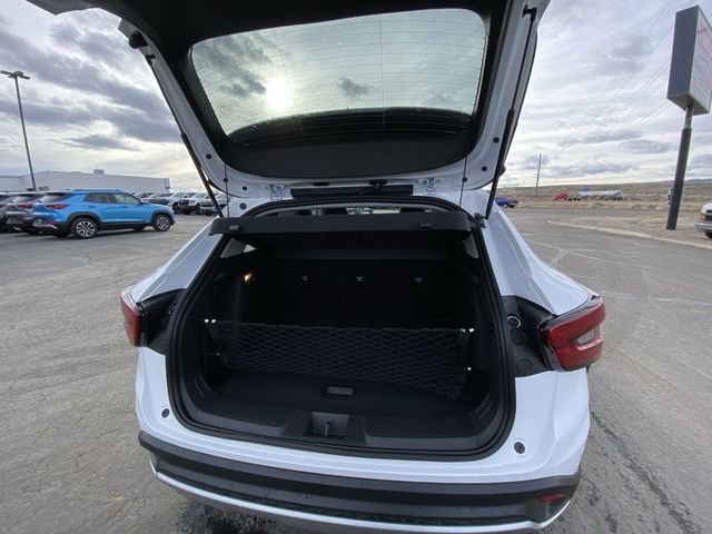 New 2026 Chevrolet Trax LT w/ LT Convenience Package FWD image 22