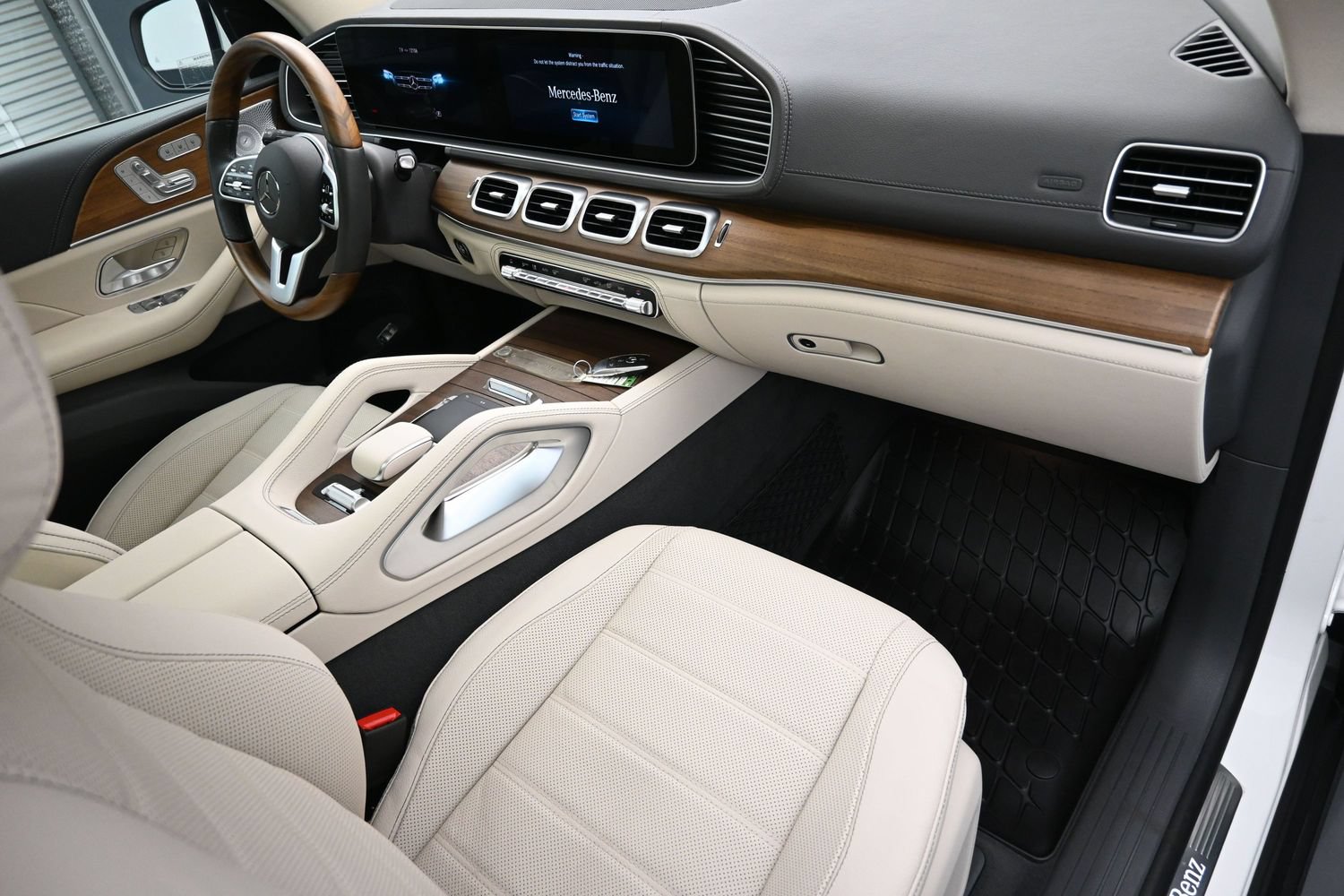 Used 2020 Mercedes-Benz GLE 450 4MATIC image 39