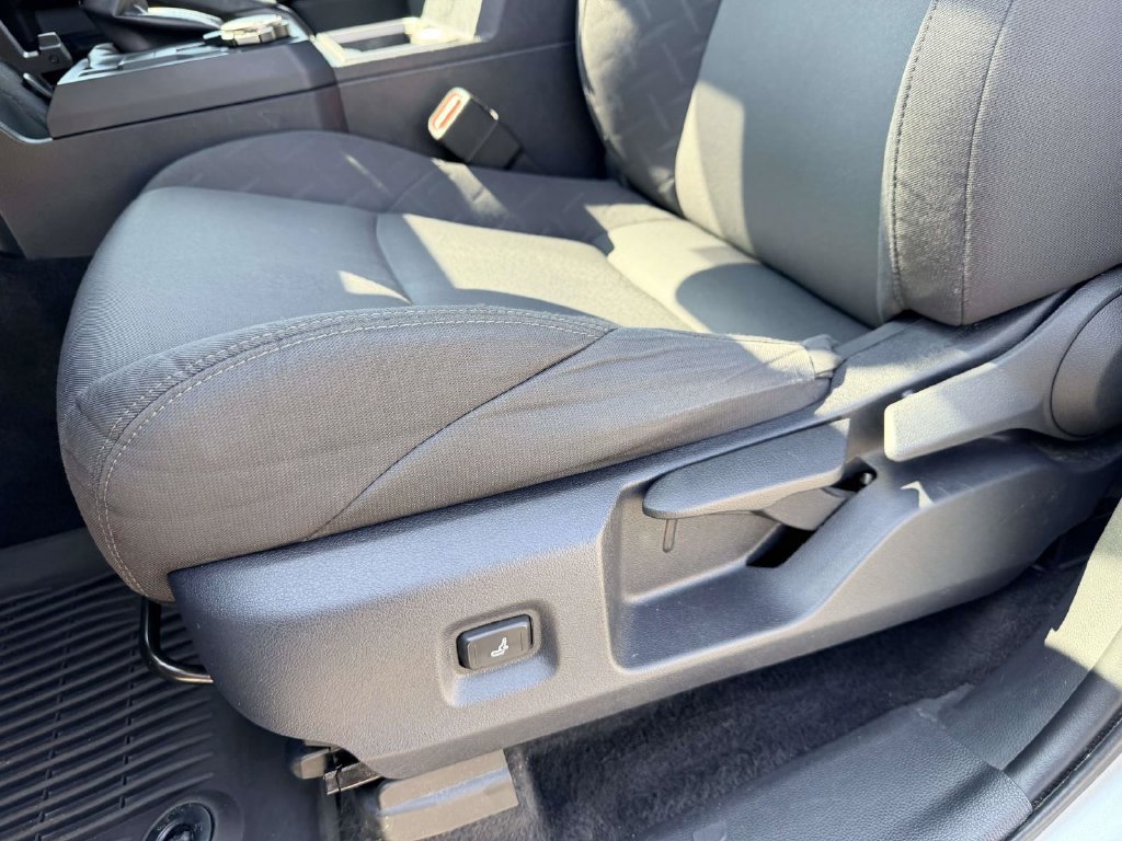 Used 2024 Toyota Tacoma SR5 AWD/4WD image 18