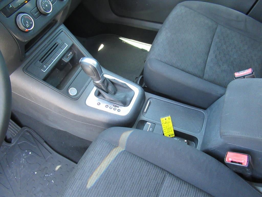 Used 2017 Volkswagen Tiguan Limited w/ Premium Package FWD image 17