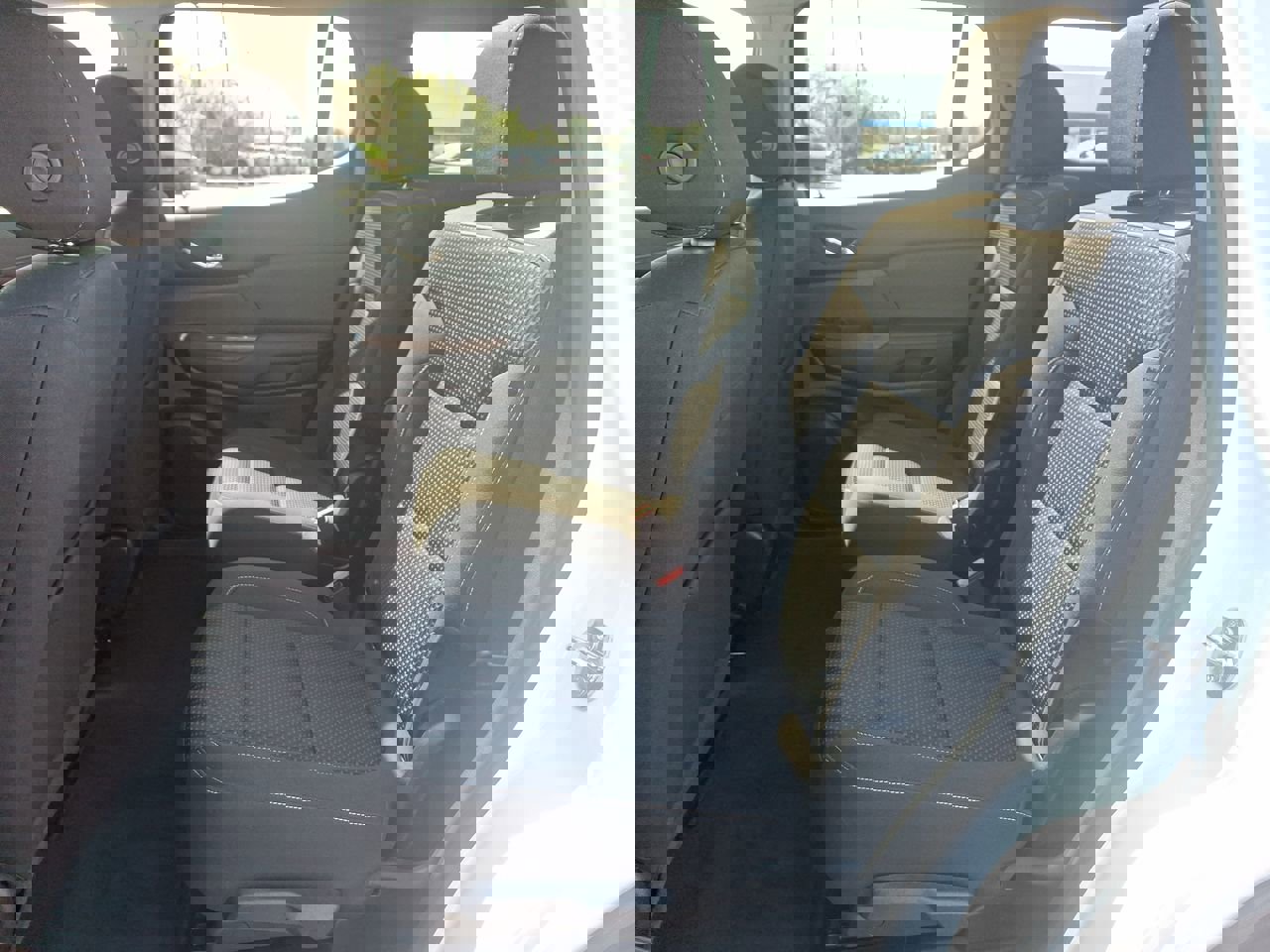 Certified 2023 GMC Acadia SLE w/ Driver Convenience Package image 20