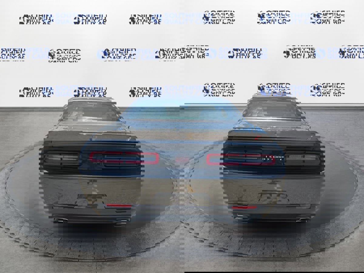 Used 2022 Dodge Challenger GT image 5