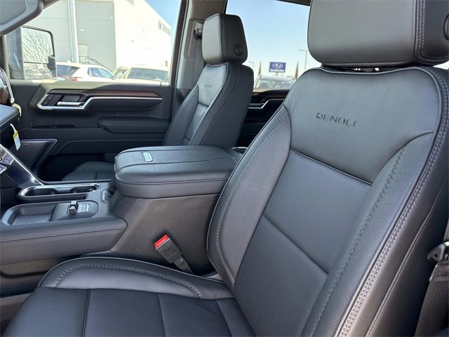 New 2026 GMC Sierra 2500 Denali w/ Denali Reserve Package image 17