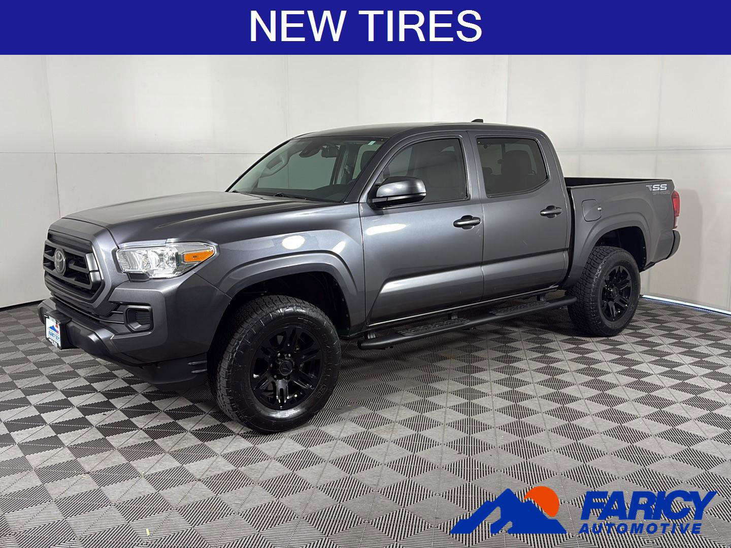 Used 2022 Toyota Tacoma SR AWD/4WD image 1