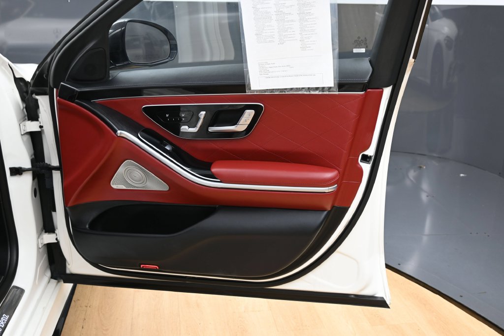Used 2022 Mercedes-Benz S 500 4MATIC image 40