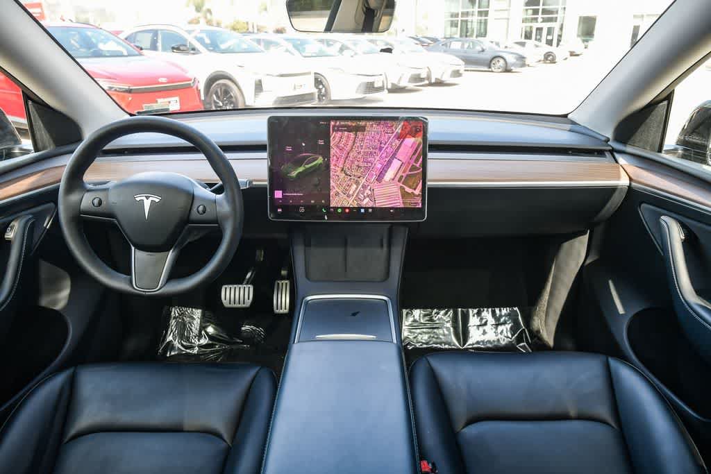 Used 2025 Tesla Model Y Performance AWD/4WD image 15