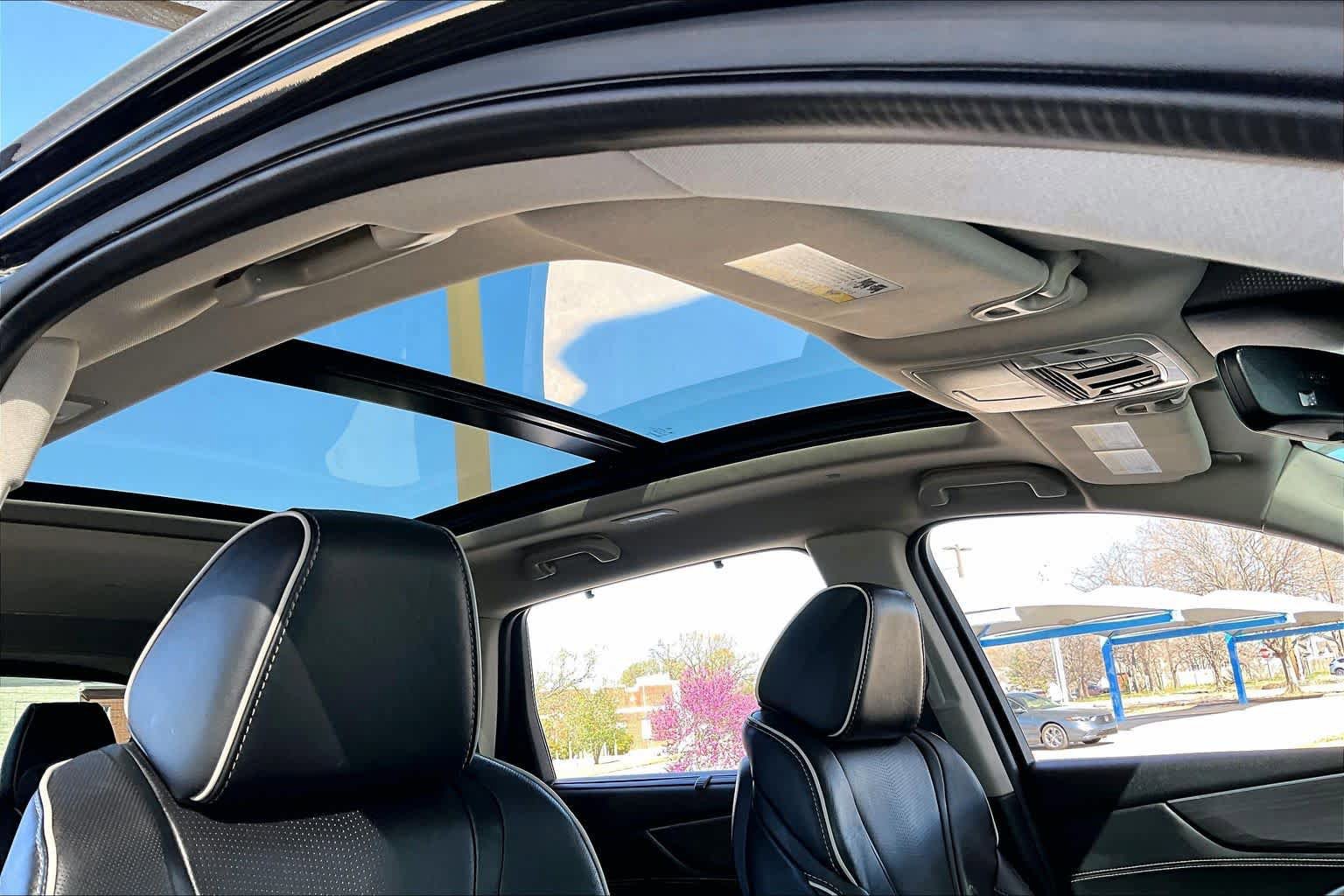 Used 2022 Acura MDX SH-AWD w/ Advance Package image 14