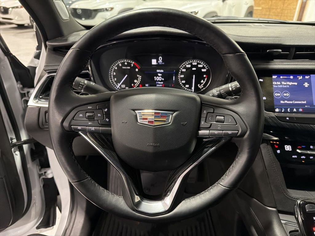 Used 2023 Cadillac XT6 Premium Luxury image 11