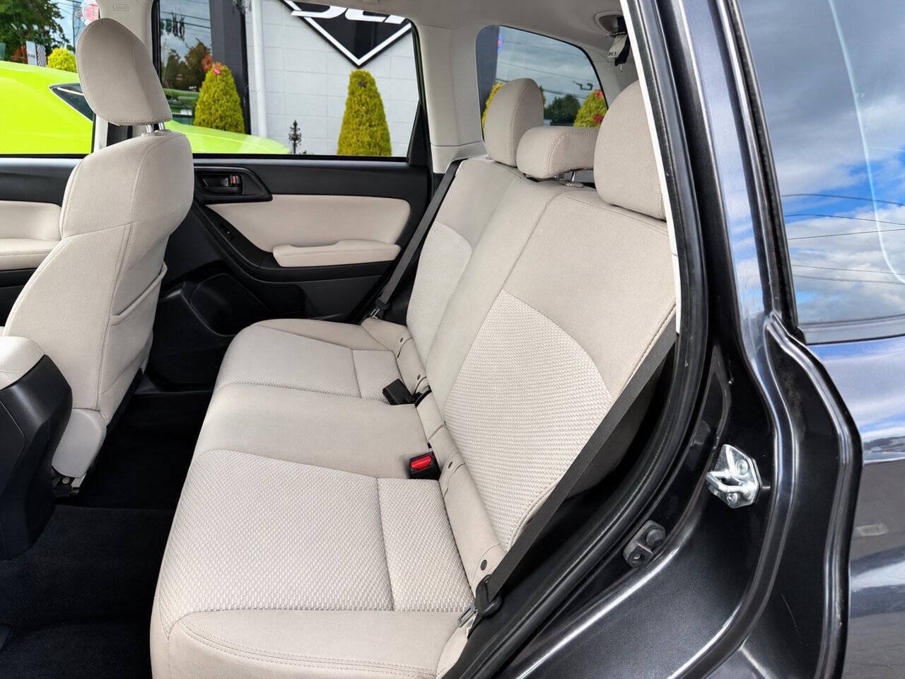 Used 2015 Subaru Forester 2.5i w/ Alloy Wheel Package AWD/4WD image 14