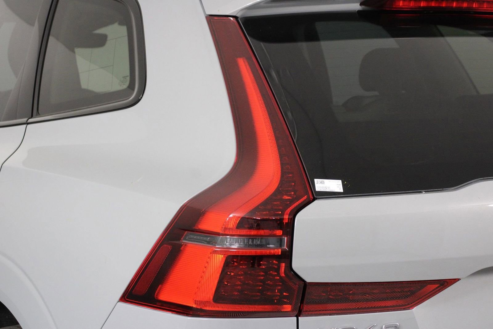 Certified 2026 Volvo XC60 B5 Ultra w/ Protection Package Premier AWD/4WD image 18