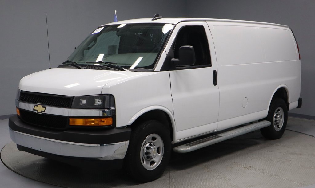 Used 2024 Chevrolet Express 2500 w/ Driver Convenience Package image 4