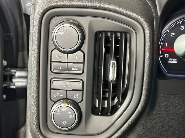 Used 2020 Chevrolet Silverado 1500 Custom w/ Custom Max Trailering Package image 19