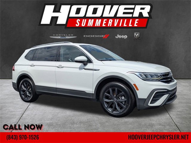 Used 2022 Volkswagen Tiguan SE w/ Panoramic Sunroof Package