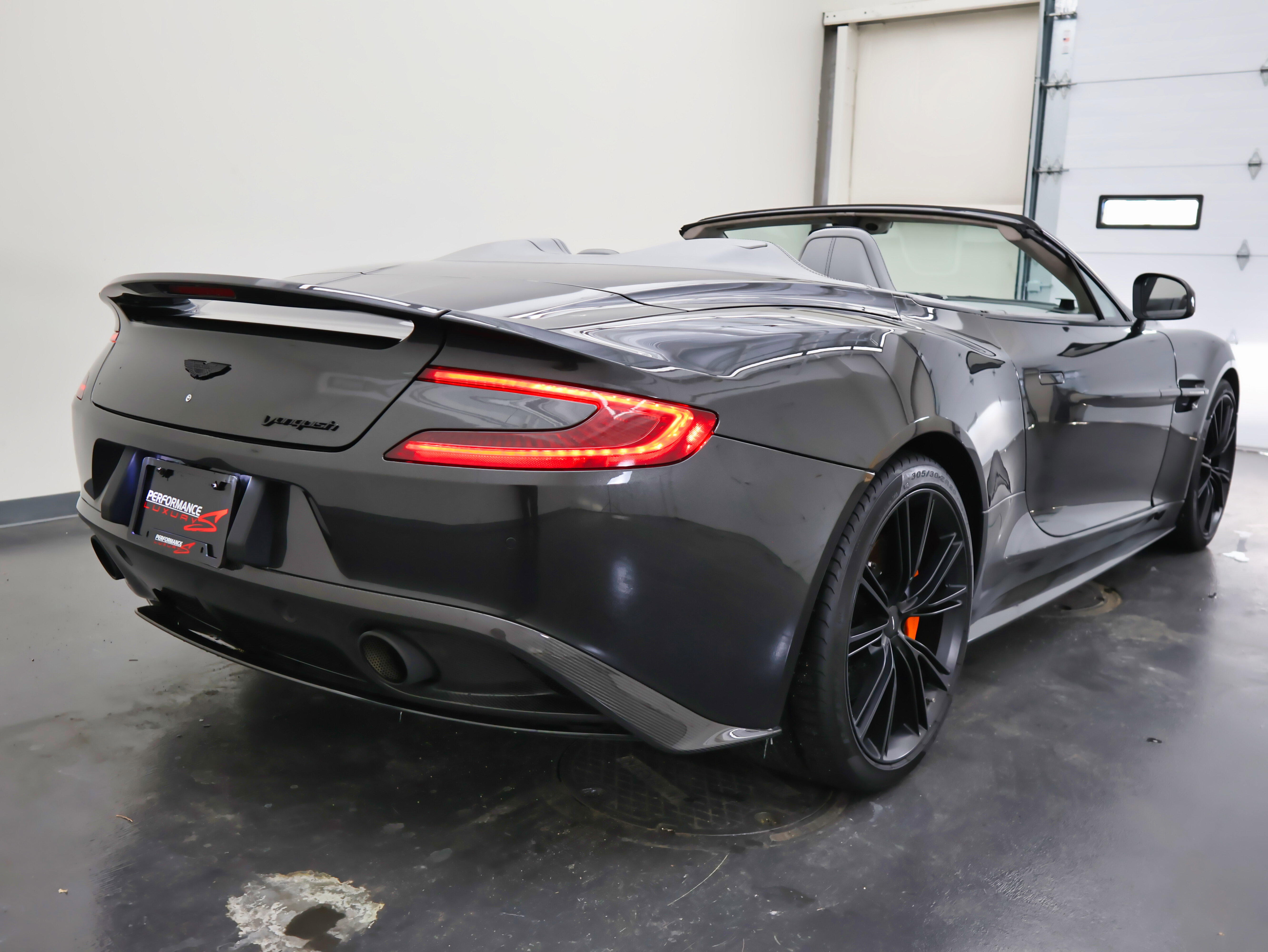 Used 2014 Aston Martin Vanquish Volante image 4