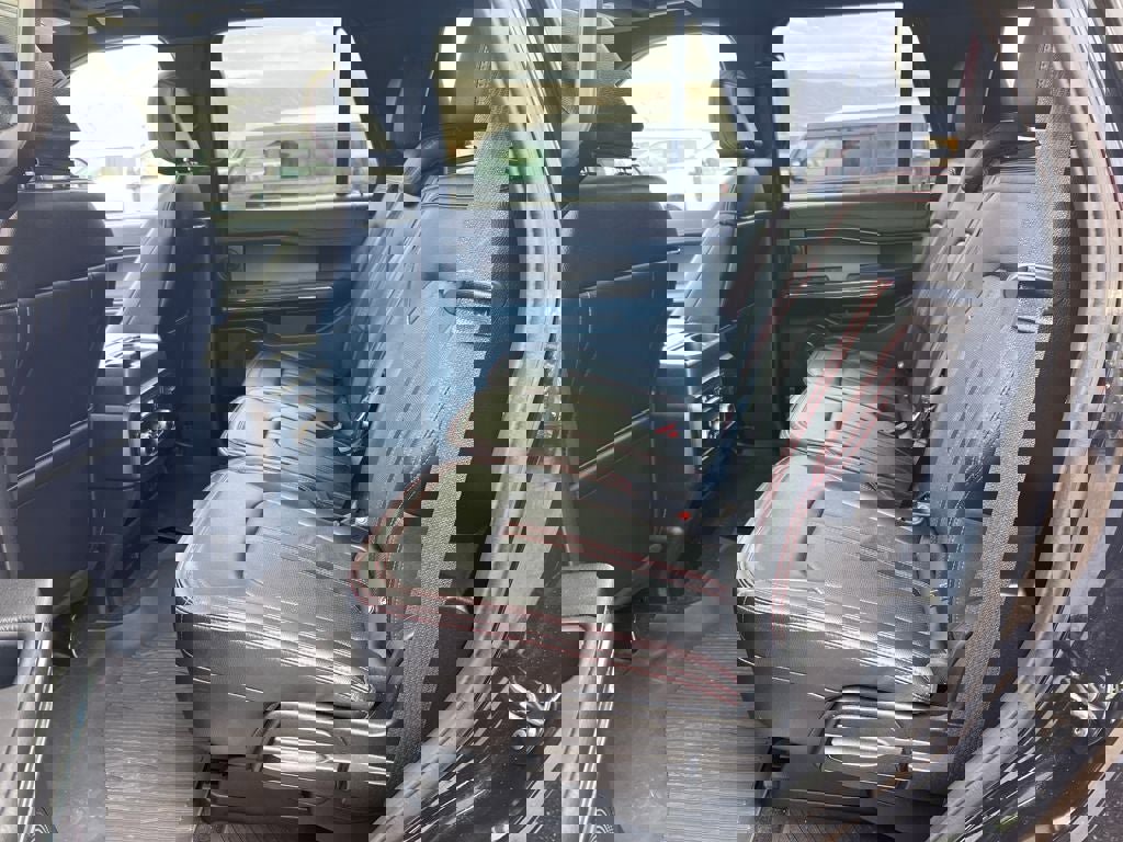 Used 2021 Ford Expedition Limited w/ Equipment Group 303A image 23