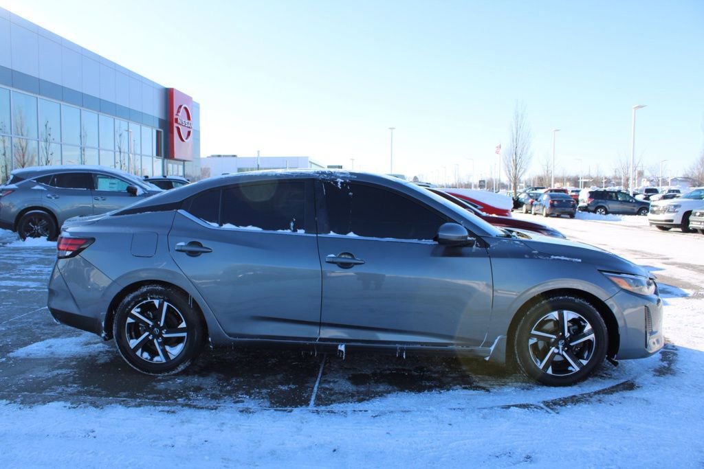 Used 2025 Nissan Sentra SV image 6