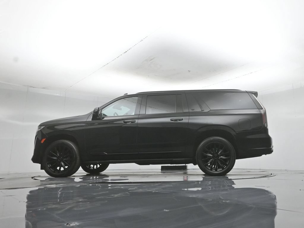 Used 2021 Cadillac Escalade ESV Luxury AWD/4WD image 53