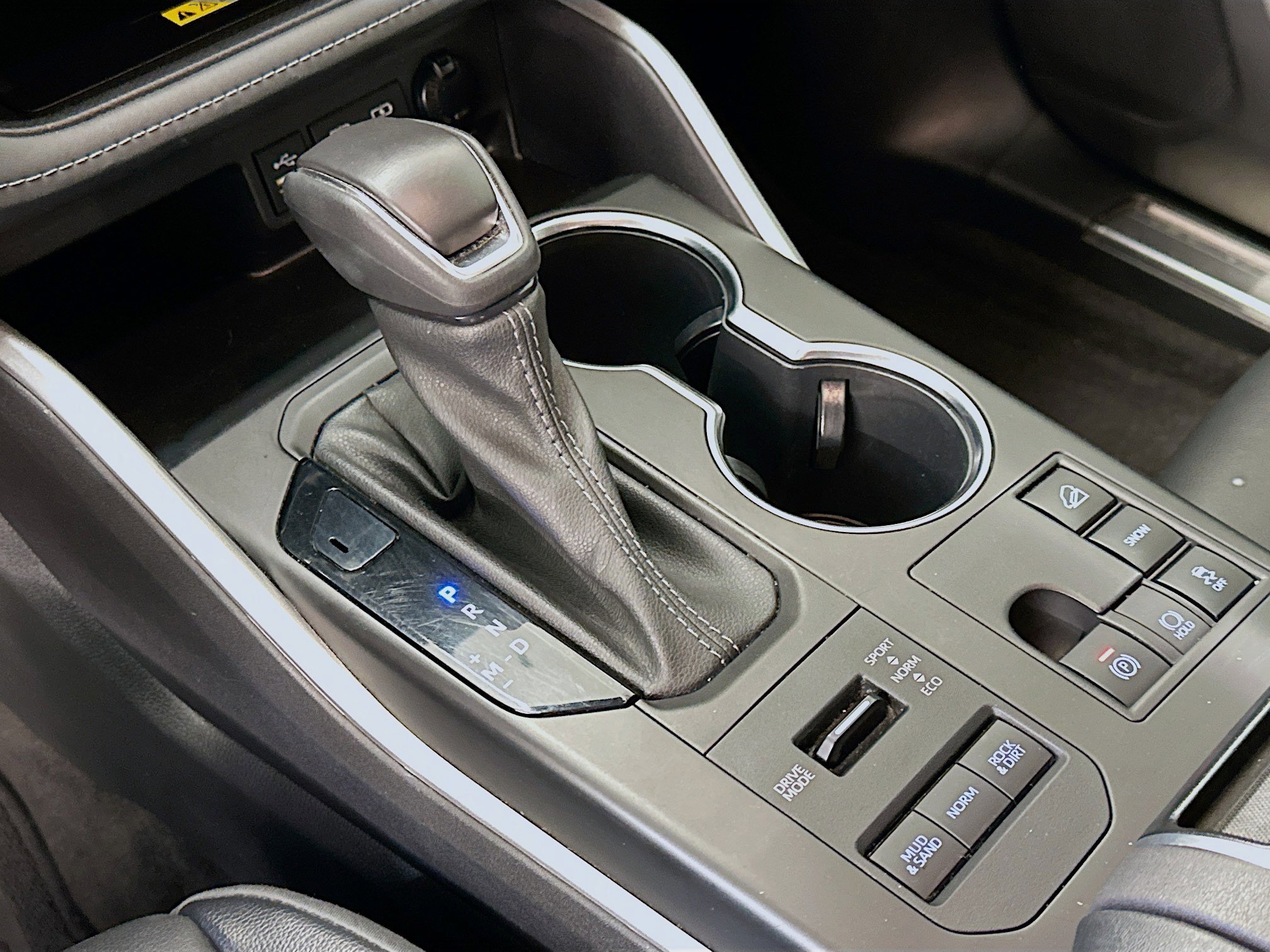 Used 2023 Toyota Highlander XLE image 25