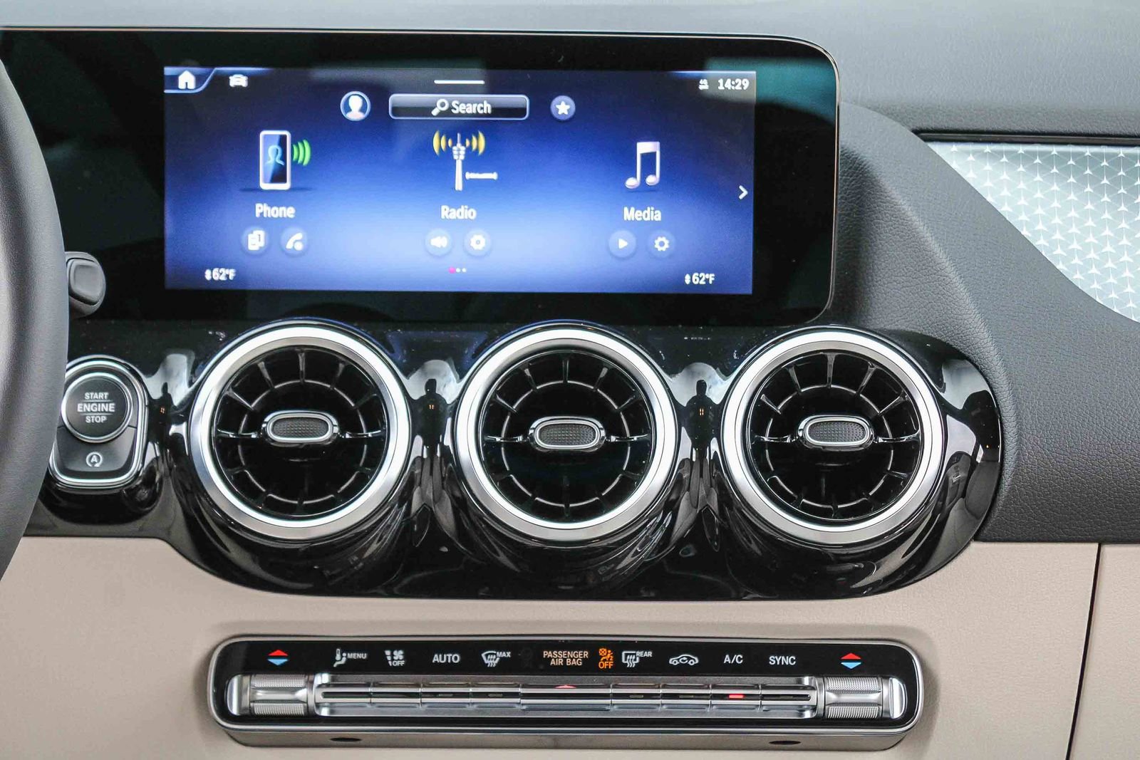 Certified 2026 Mercedes-Benz GLA 250 4MATIC image 15