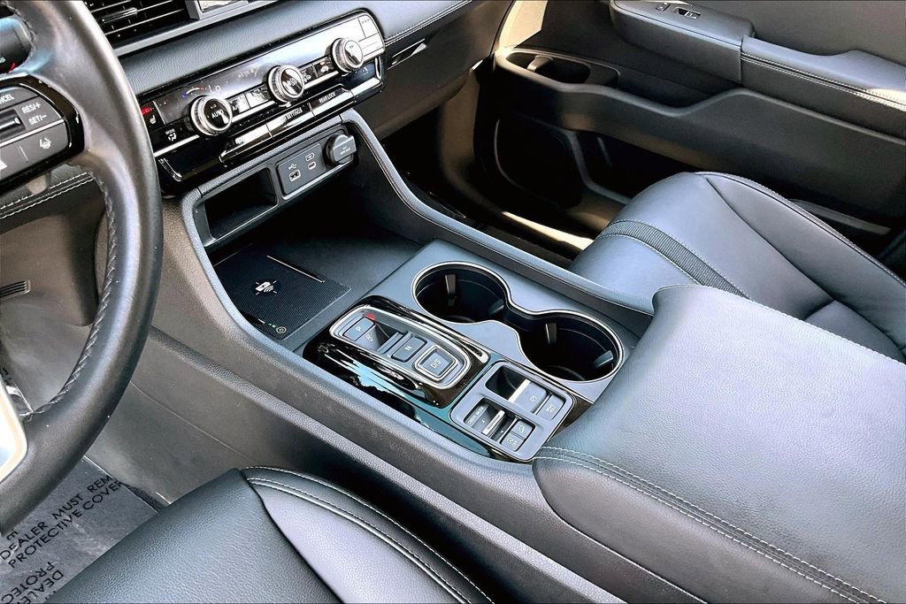 Used 2025 Honda Pilot EX-L image 15