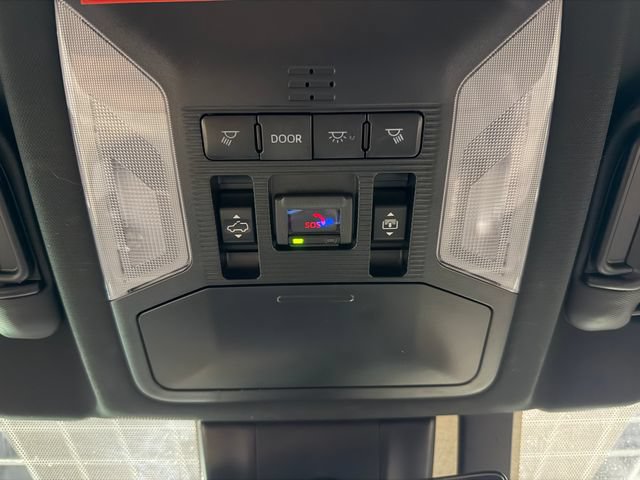Used 2025 Toyota RAV4 XSE w/ Premium Package AWD/4WD image 23
