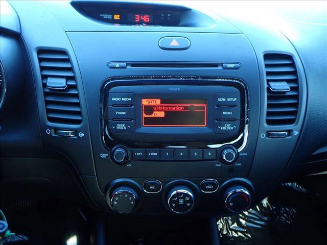 Used 2018 Kia Forte LX image 14