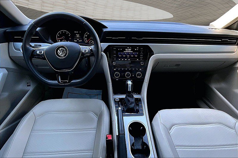 Used 2022 Volkswagen Passat 2.0T SE image 15