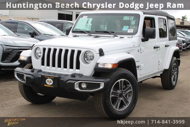Used 2023 Jeep Wrangler Sahara image 9