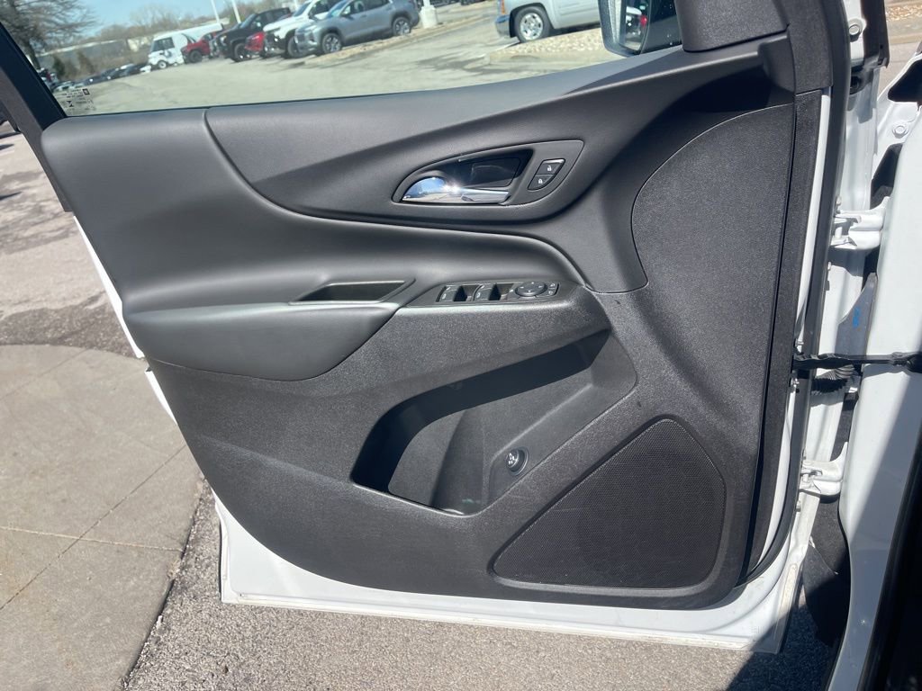 Certified 2024 Chevrolet Equinox LT image 32