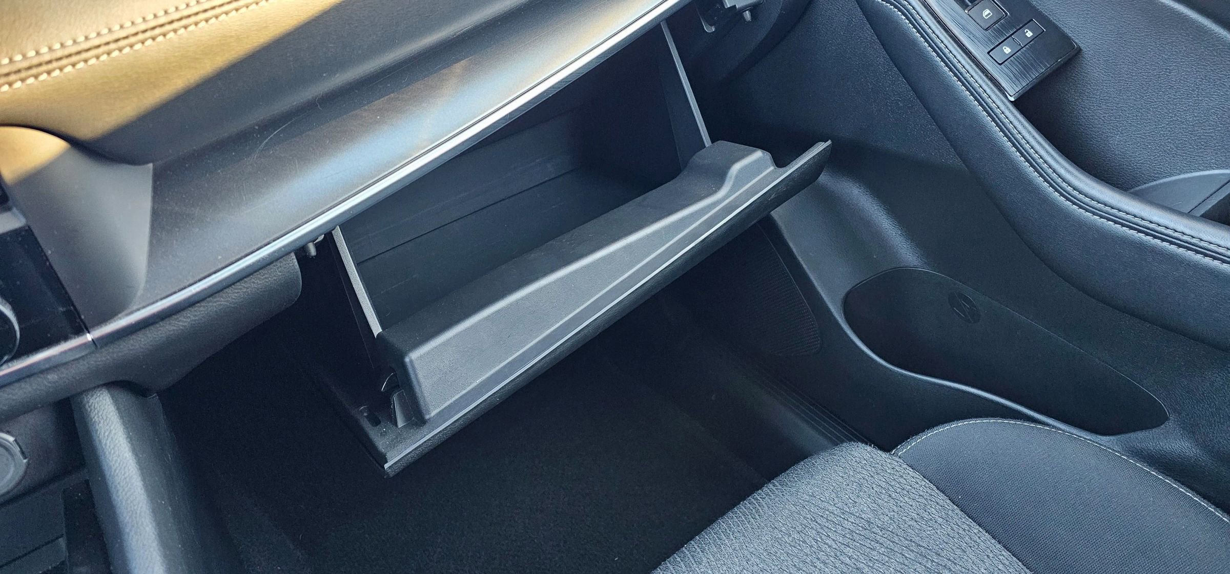 Used 2024 Nissan Rogue SV image 19