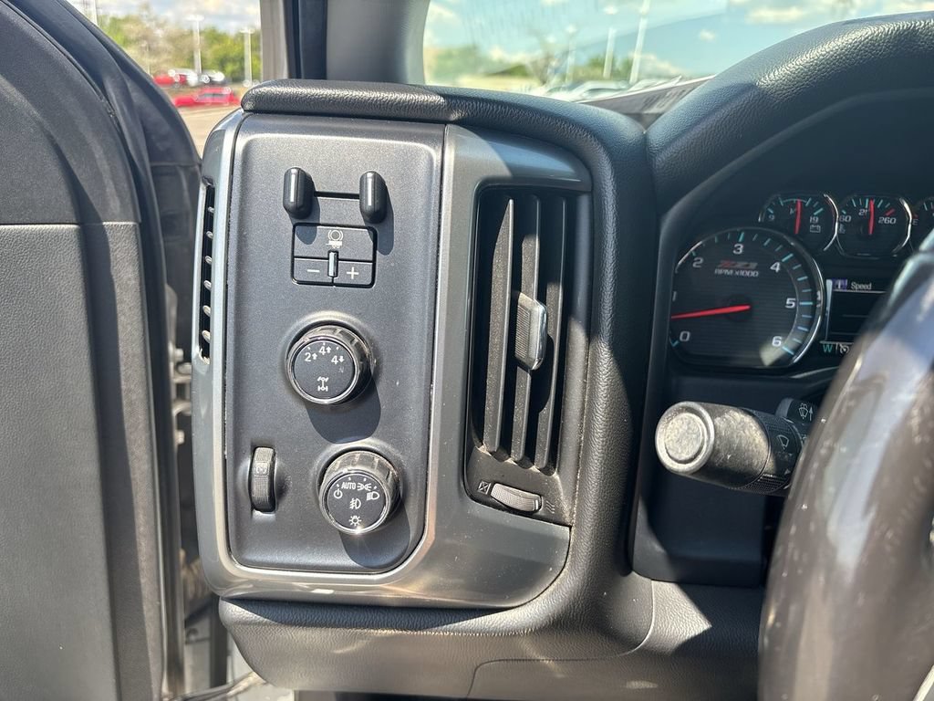 Used 2016 Chevrolet Silverado 3500 LT w/ Z71 Package, Off-Road AWD/4WD image 21