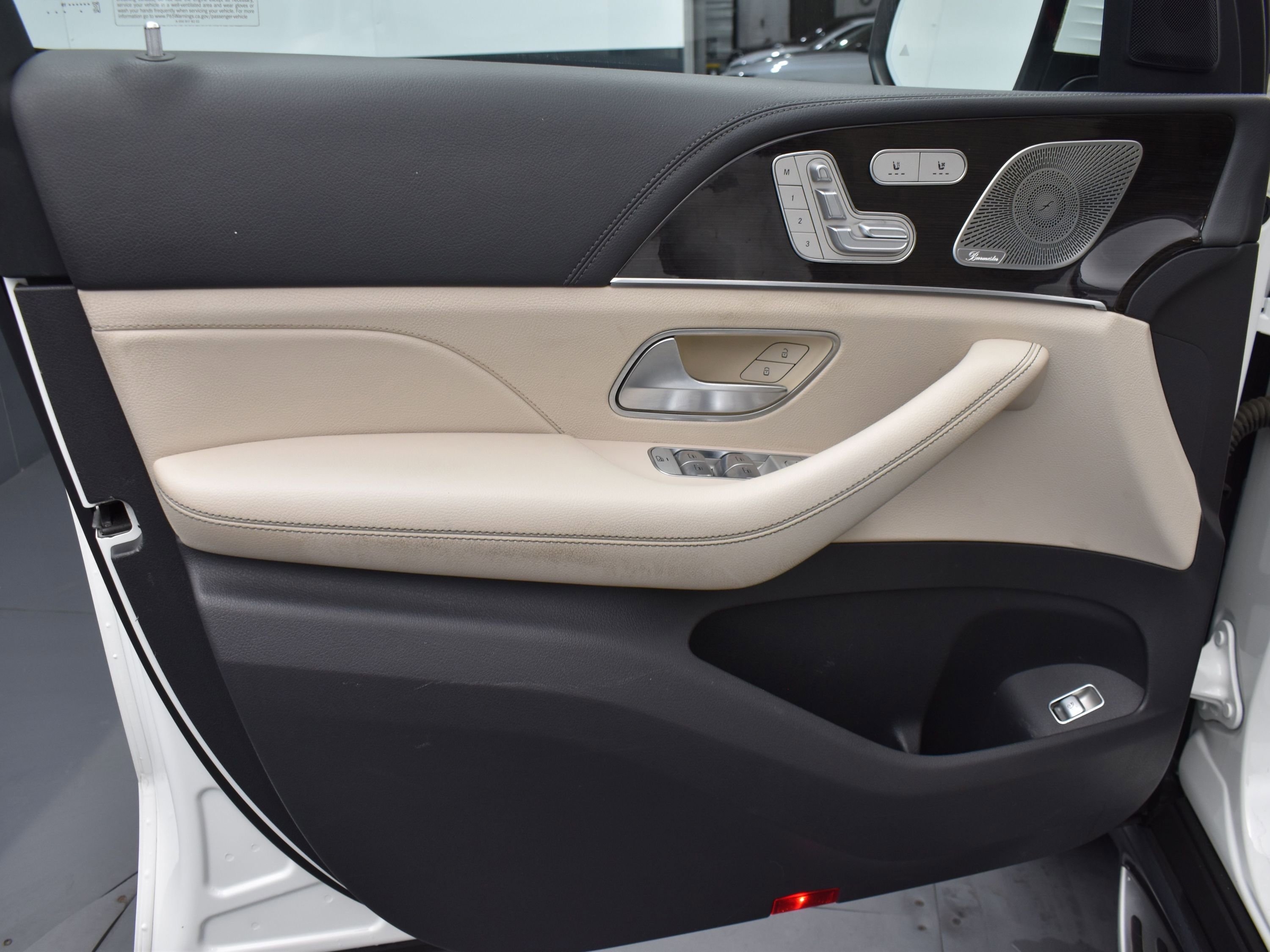 Used 2020 Mercedes-Benz GLE 450 4MATIC w/ MBUX Technology Package image 9