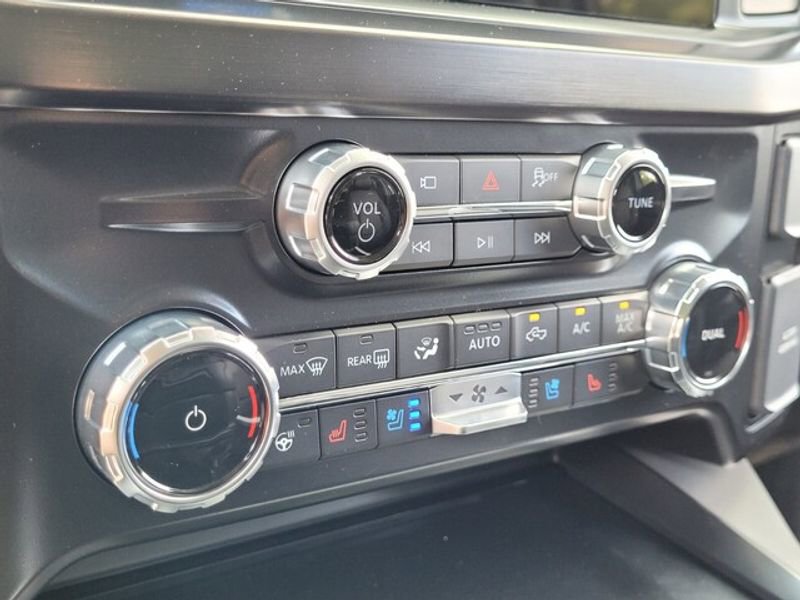 New 2025 Ford F250 Lariat w/ Chrome Package image 20