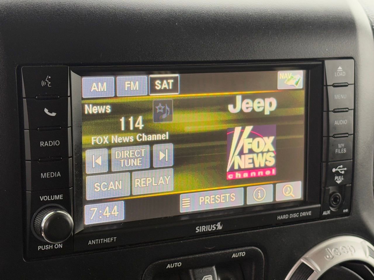 Used 2015 Jeep Wrangler Rubicon image 23