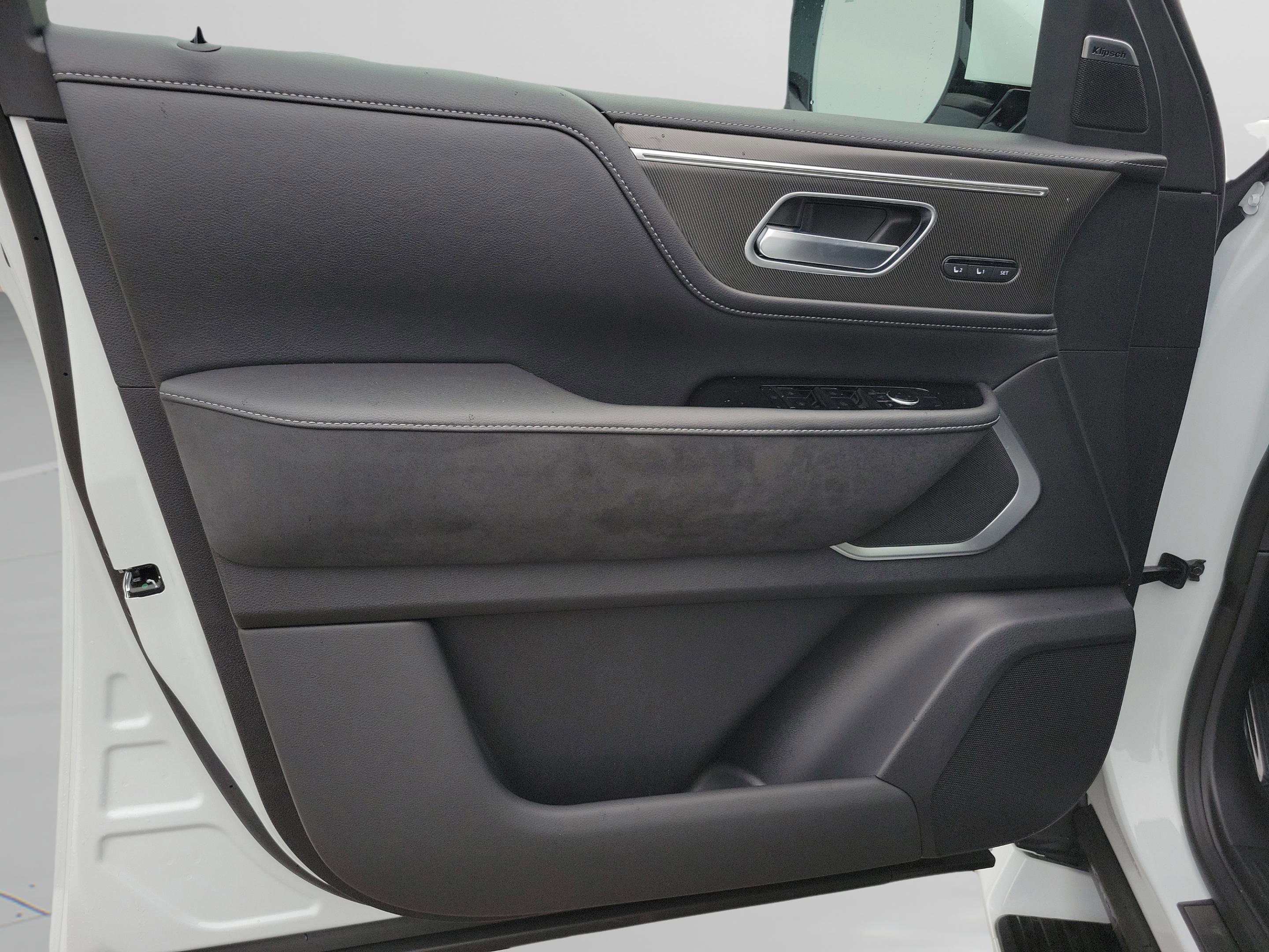 New 2026 INFINITI QX80 Luxe w/ Cargo Package image 26