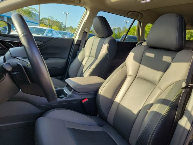 Used 2025 Subaru Outback Onyx Edition AWD/4WD image 17