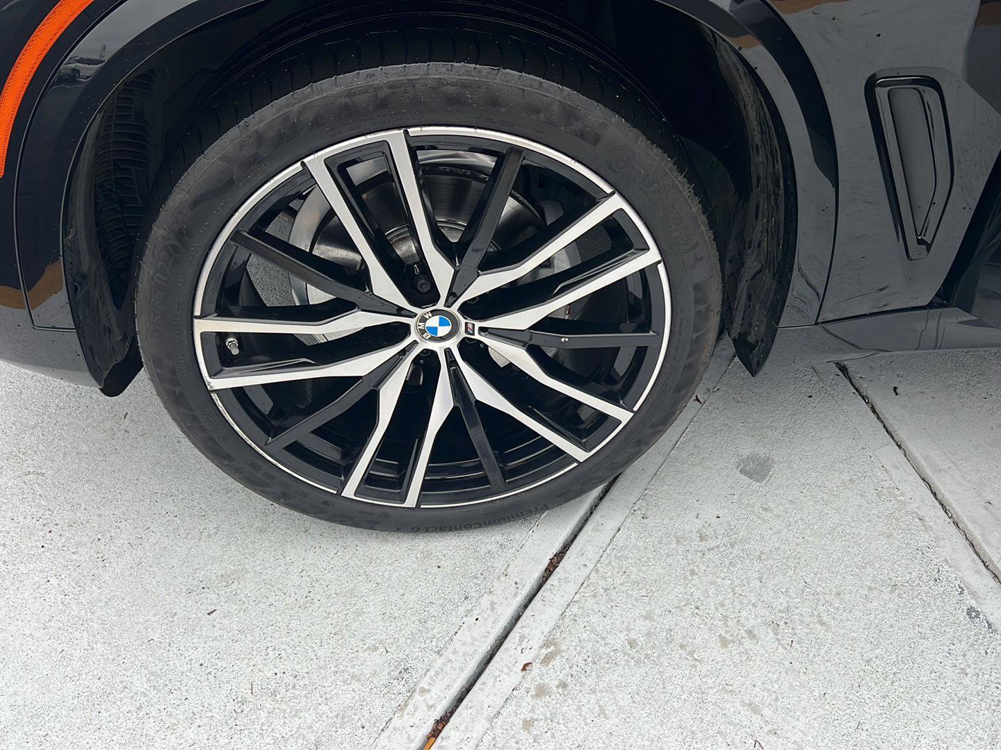 Certified 2022 BMW X5 xDrive40i w/ M Sport Package image 38