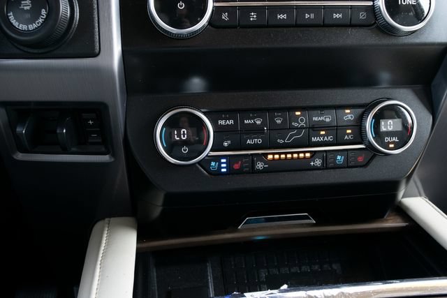Used 2020 Ford Expedition Max Platinum AWD/4WD image 32