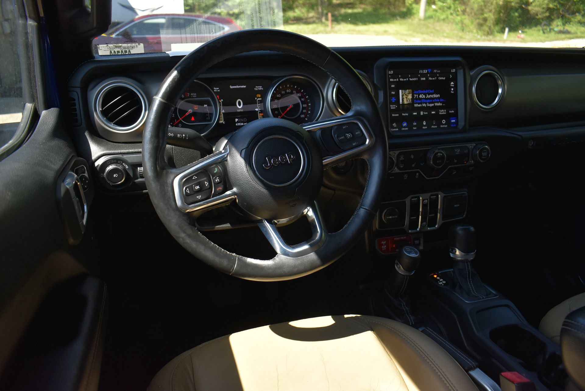 Used 2018 Jeep Wrangler Unlimited Rubicon AWD/4WD image 14