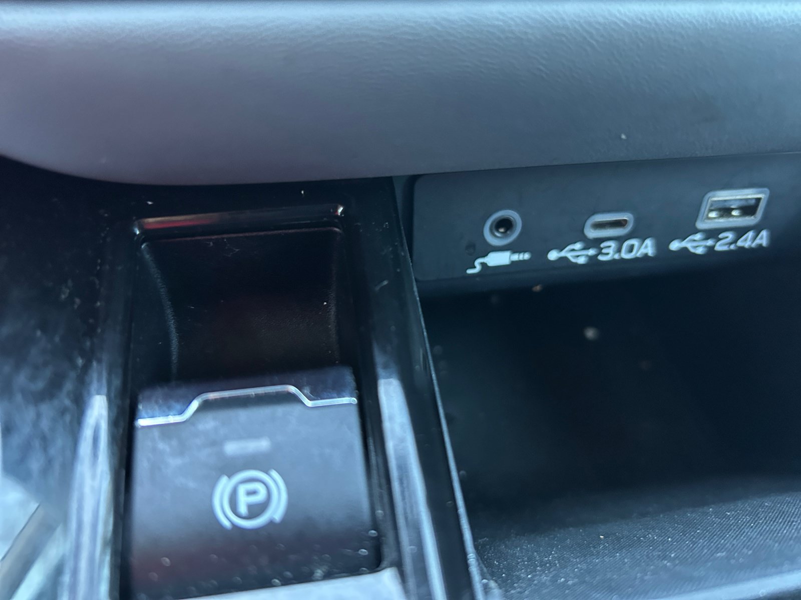 Used 2023 Subaru Outback Premium AWD/4WD image 30