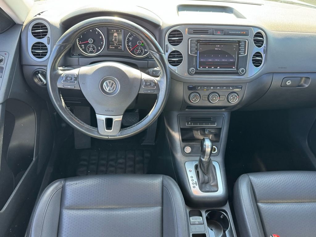 Used 2017 Volkswagen Tiguan S FWD image 15