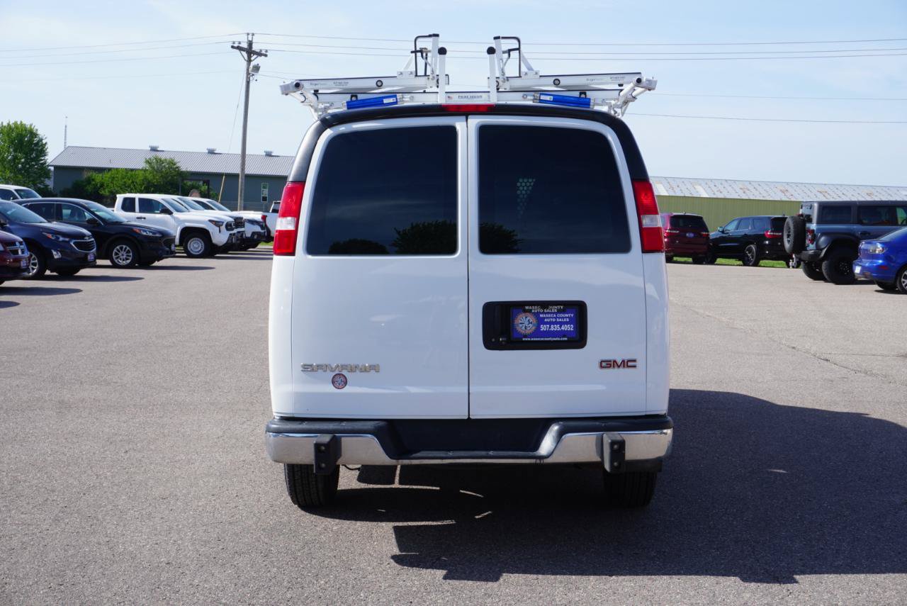 Used 2020 GMC Savana 2500 w/ Driver Convenience Package RWD image 4