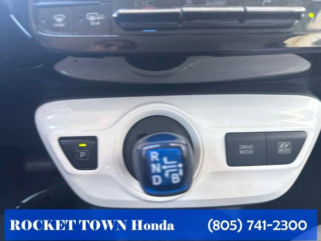 Used 2017 Toyota Prius Two w/ Prius Two Safety Plus Package FWD image 11