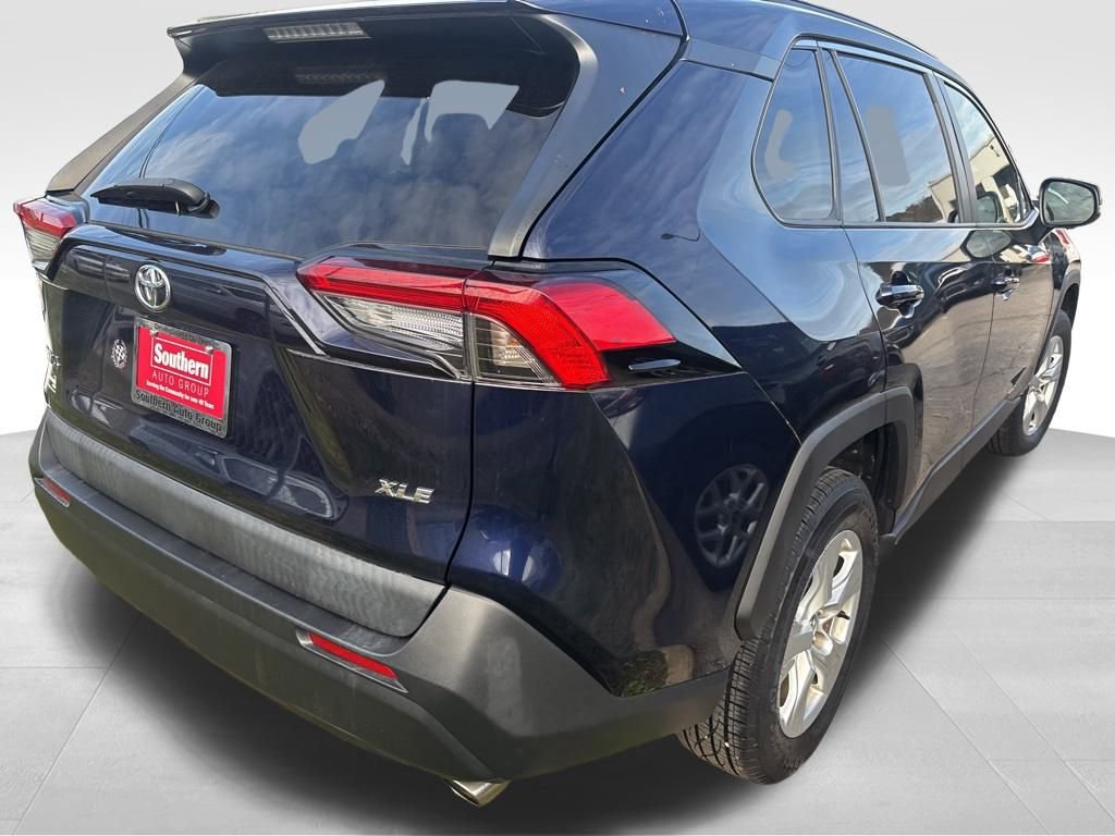 Used 2020 Toyota RAV4 XLE image 14